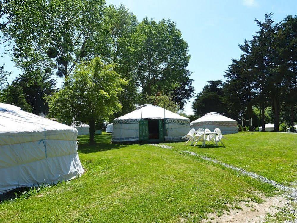 Mer Et Yourtes Henvic Exterior photo